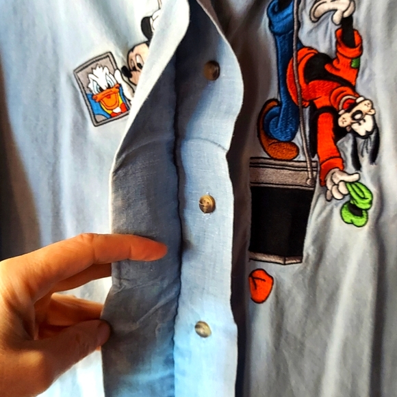 Vintage The Disney Catalog Mickey & Friends Light Blue Denim Button Up Shirt - Picture 10 of 16